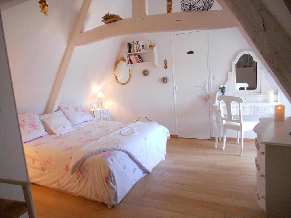 Chambre Le Nid Du Phare Avec Jacuzzi Honfleur Pokoj fotografie